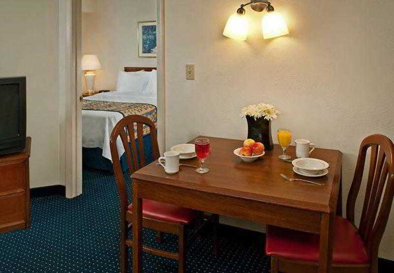Sonesta Es Suites Raleigh Durham Airport Моррісвілл Екстер'єр фото